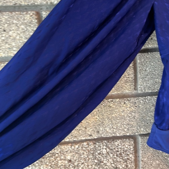 Express Top - Picture 5 of 6